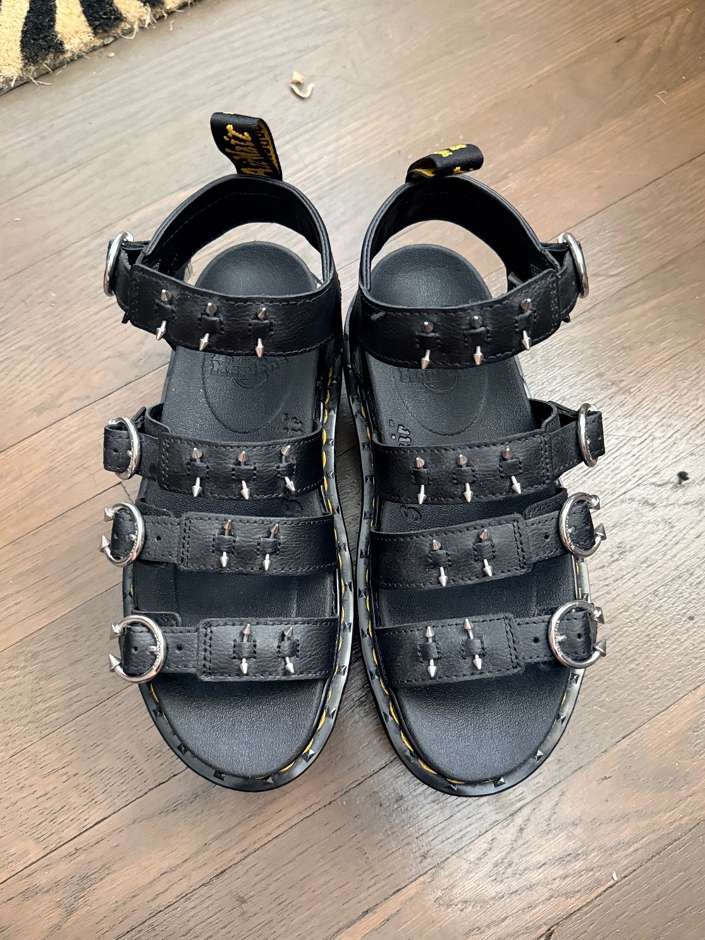 Dr. Martens Blaire Piercing Leather Platform Sandals W7 - Picture 2 of 7